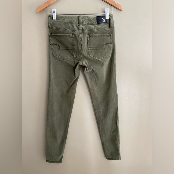 American Eagle Outfitters: Olive Green Jeans - Picture 7 of 17